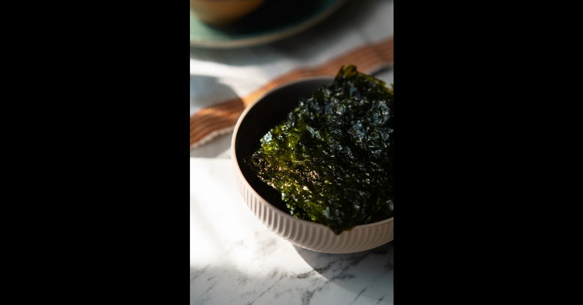 Read more about the article Are Seaweed Snacks Good for You? A Comprehensive Guide